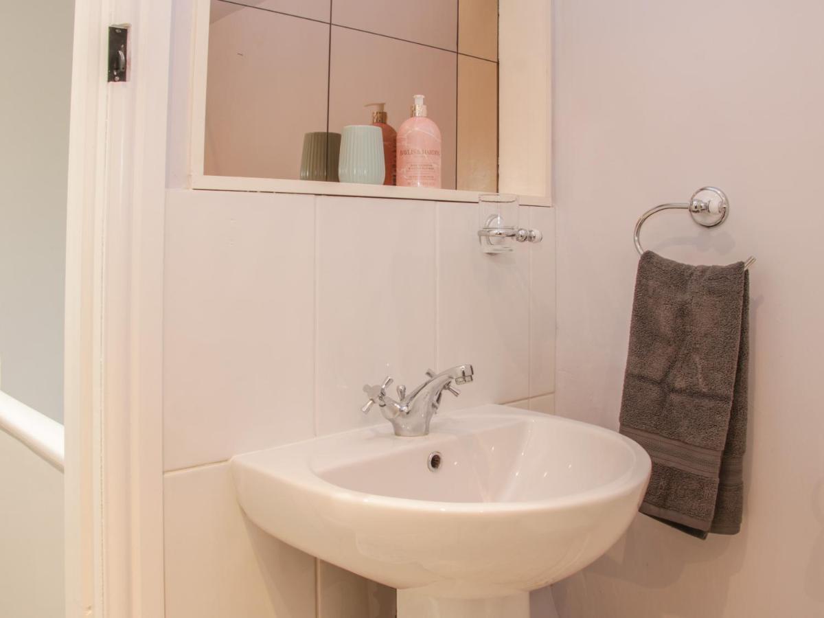 1 Royal Oak Cottages Shrewsbury Extérieur photo